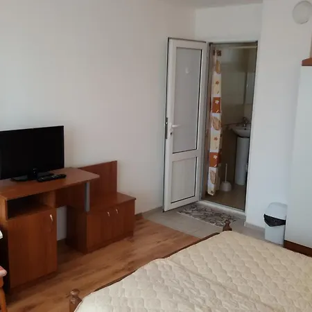 Sveti Georgi 2*