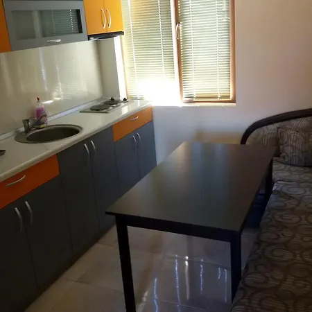 Sveti Georgi 2*
